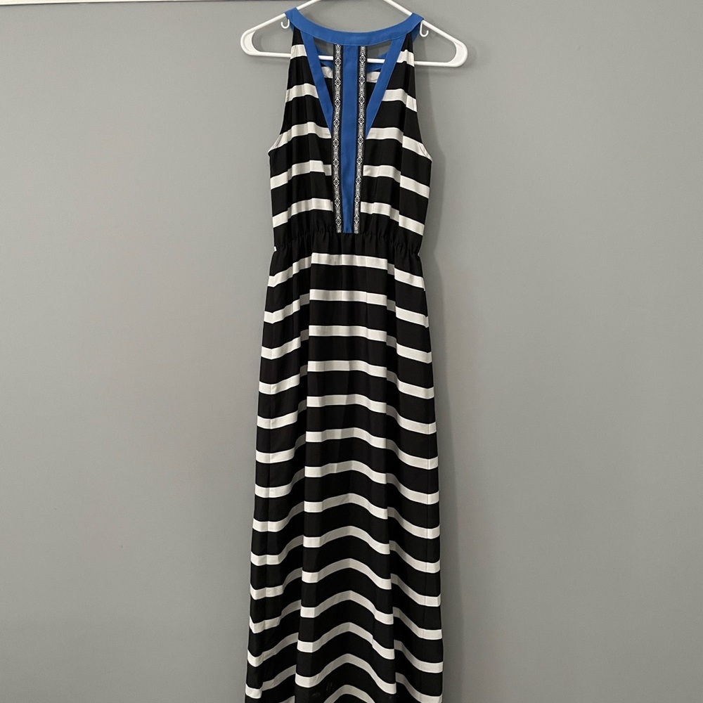 Collective Concepts S Satin Maxi Dress